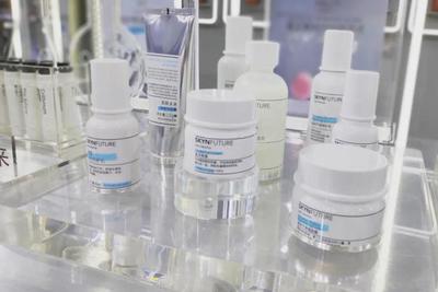 肌膚未來攜科學(xué)定制新品亮相美博會，以技術(shù)驅(qū)動重塑線下渠道新生態(tài)